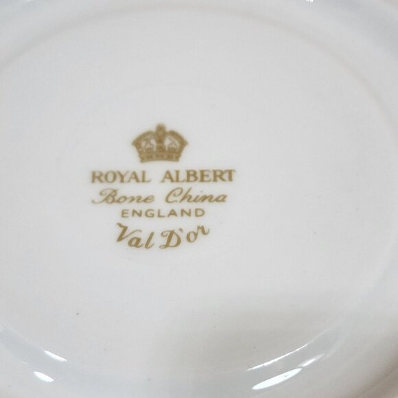 Royal Albert Val D'or Tea Cup Saucer white gold trim set fine china England - Picture 9 of 12